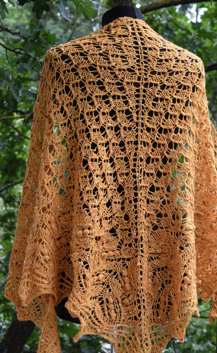 Knitted shawl