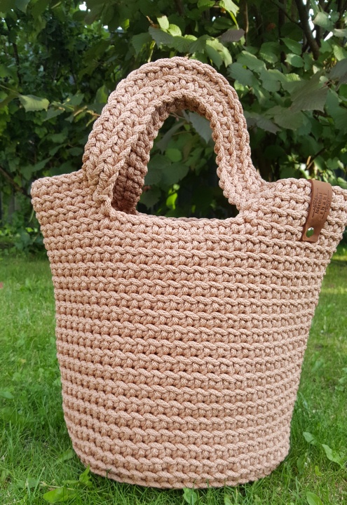 Crocheted handbag for everyday, size M. picture no. 2