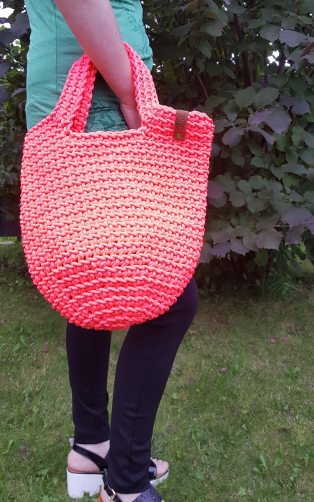 Crocheted handbag for everyday, size M picture no. 2