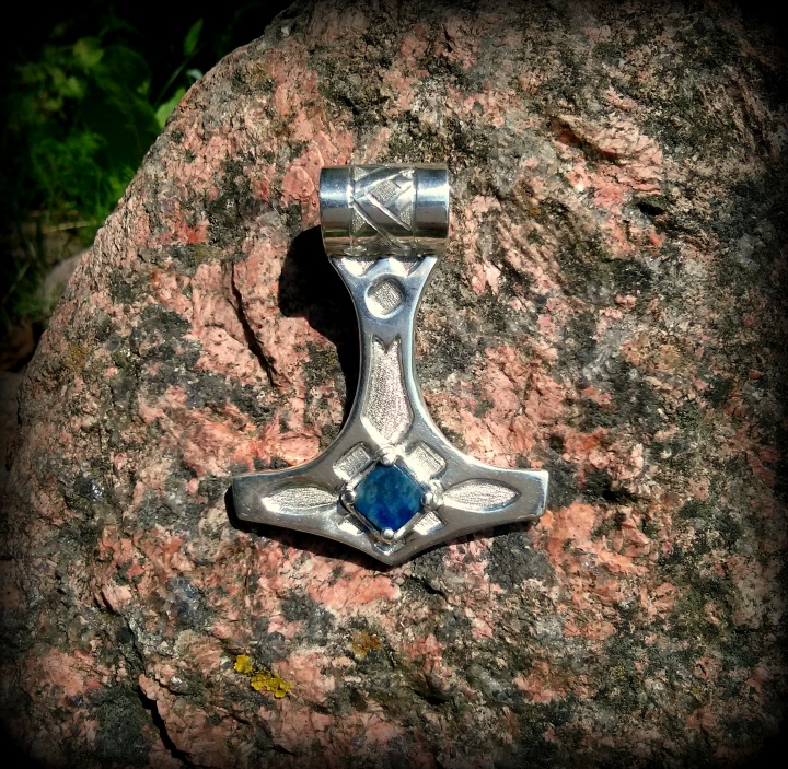 Pendant for men Thor hammer picture no. 2