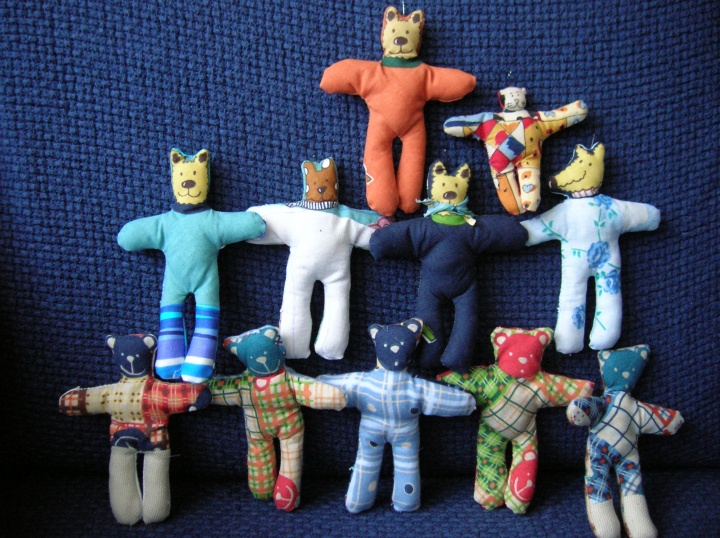 little textail bears