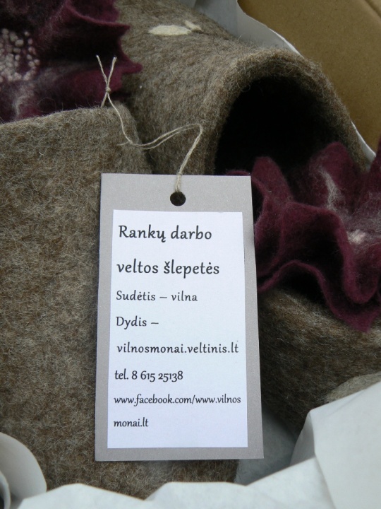 Burgundy flowers-women's slippers-natural wool-felted slippers picture no. 3