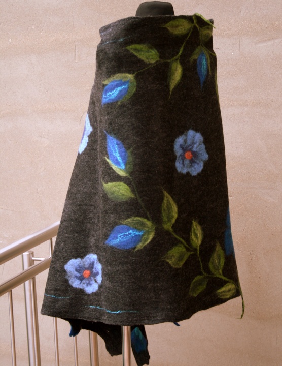 Shawl  BLUE FLOWERS  picture no. 2