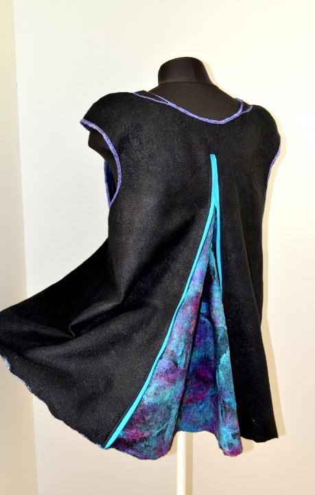 Felted seamless tunic "Mickey"