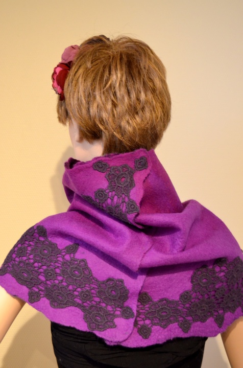 Felted hoody "Lilac" picture no. 2