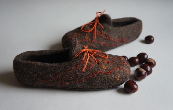I stock, EU 38 size! Eco felted slippers for women. Clogs. 100% Natural. Gift fo