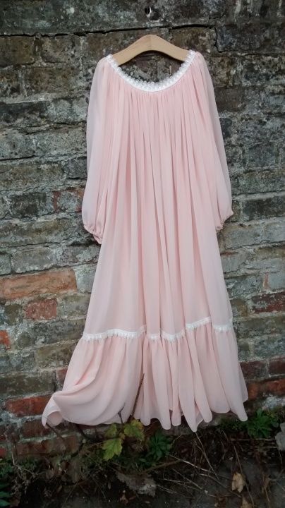 SOFT PEACH... SOFT PEACH picture no. 2