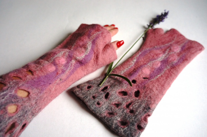S size. Handmade fingerless-gloves for women. Gloves of merino wool. Arm warmers picture no. 2