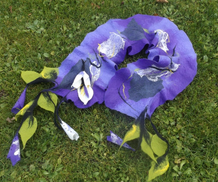 veltas šalikas violetinės -alyvinės spalvos