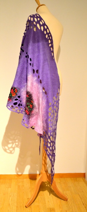 Felted shawl "Pastila" picture no. 2