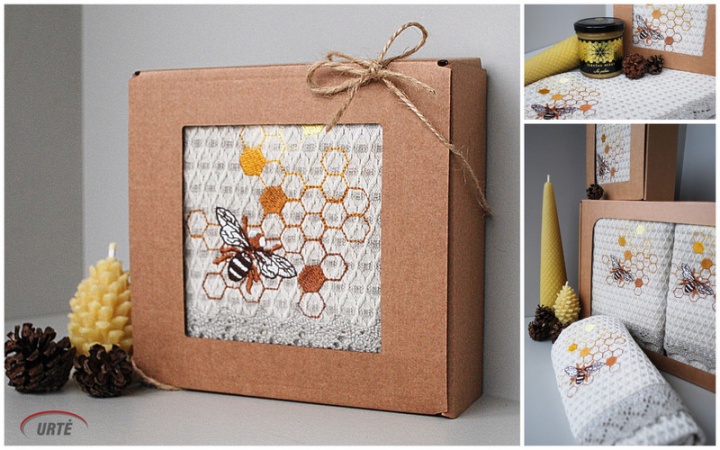 Linen kitchen towel with bee picture no. 2