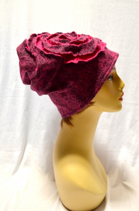 Felted hat "Rose". picture no. 2