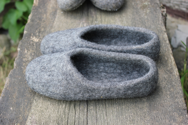 Women felted slippers natural grey color size 38 picture no. 3