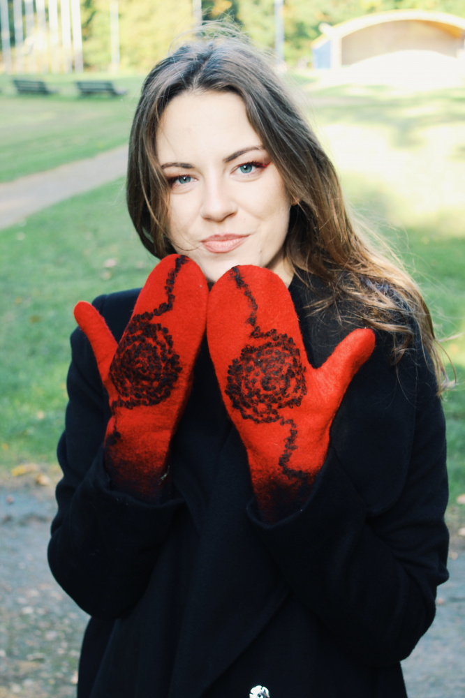 Womens shop red mittens