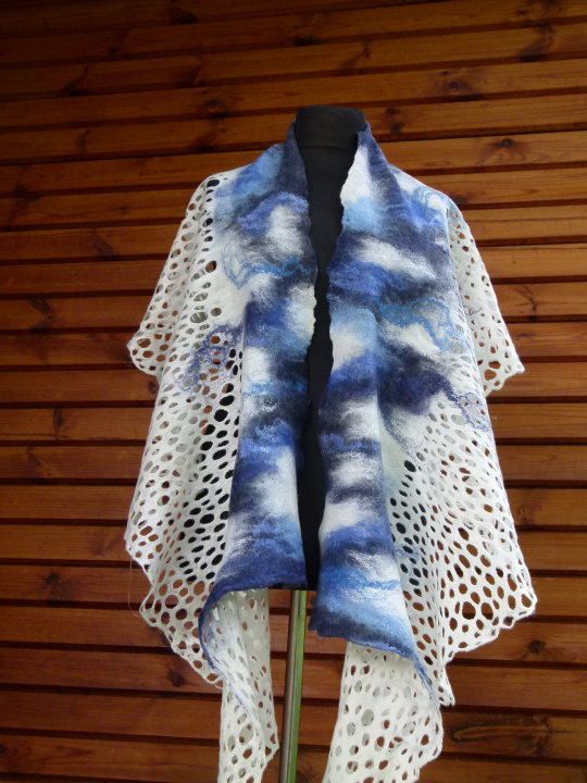 felted white and blue cloak "heaven" picture no. 2