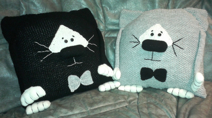 Knitted pillow Cat picture no. 2