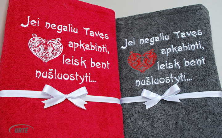 Kai negaliu Tavęs apkabinti, leisk bent nušluostyti! Iš visos širdies!