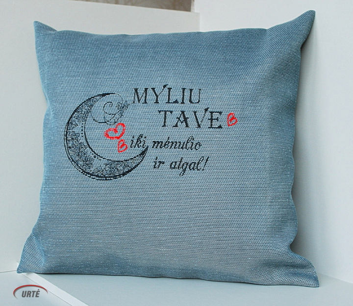 Dekoratyvinė pagalvėlė "Myliu Tave"
