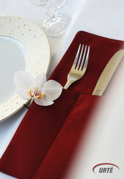 Burgundy color cutlery pocket picture no. 2