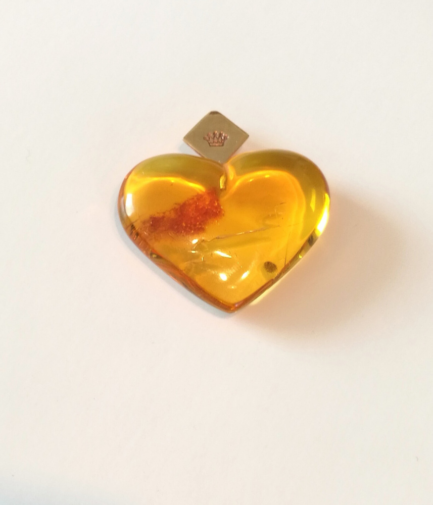 Necklace, Amber heart with brass picture no. 2