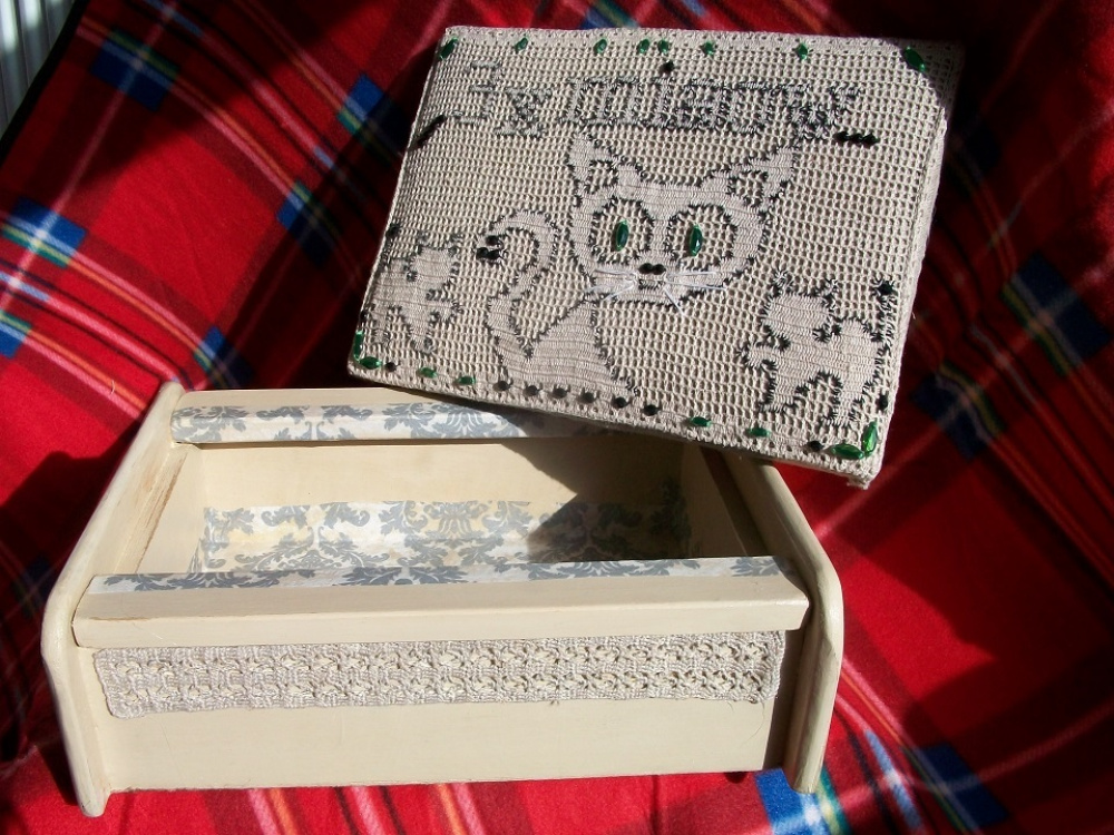 Decorated box.