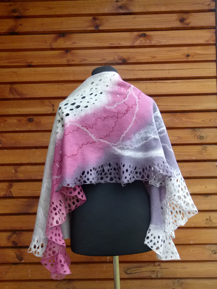 felted skarf "hopes" picture no. 3