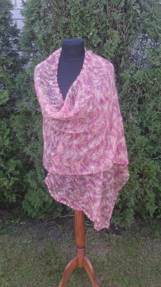Handmade knitted printed red&brown shawl picture no. 2