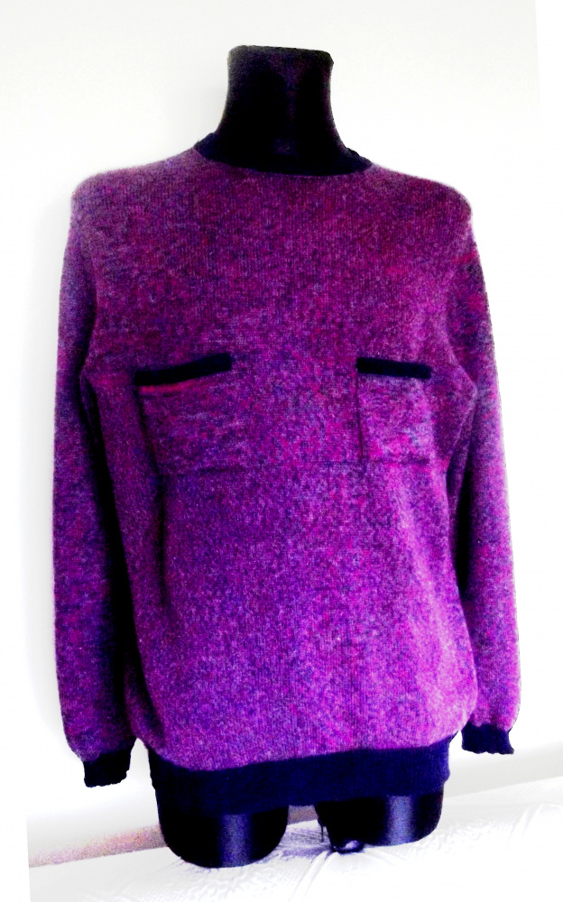 Bright men's sweater picture no. 2