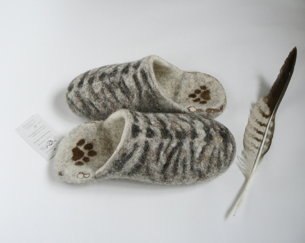 Slippers of Organic wool 100%-Natural wool slippers-Felted house shoes