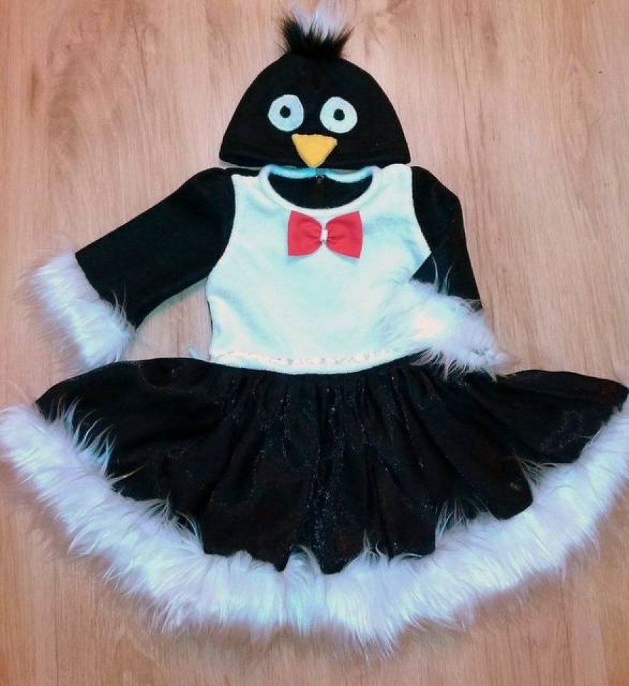 Penguin carnival costume for a girl