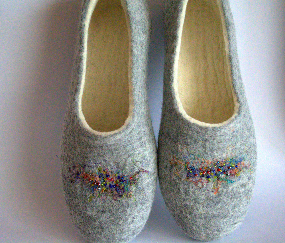 Felted slippers "Ledinukai"