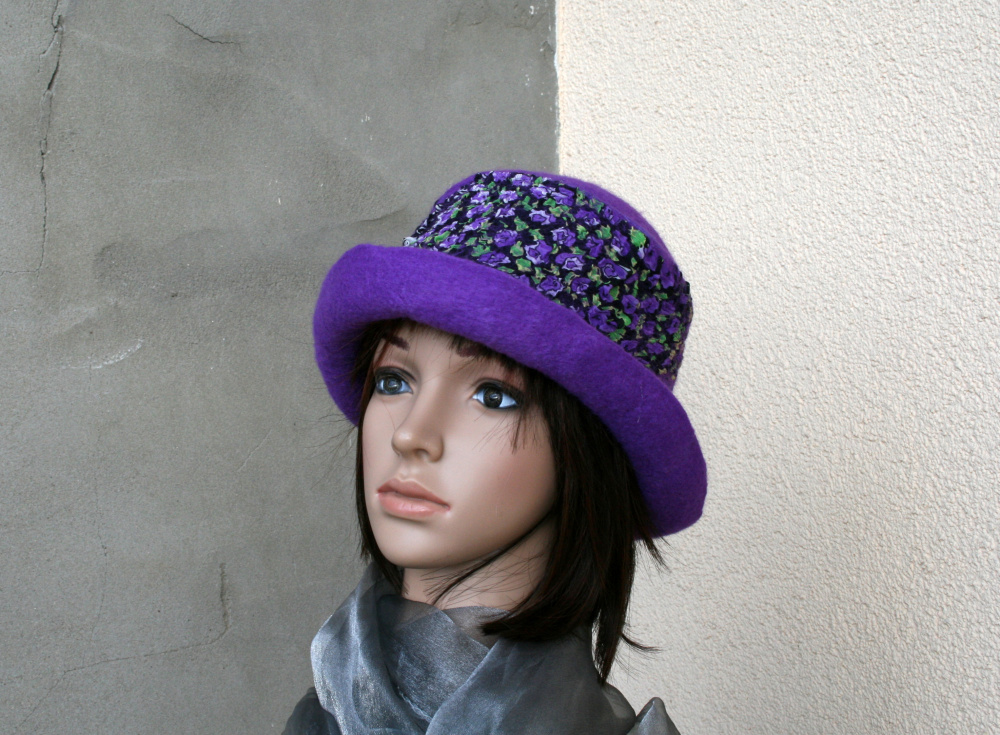 Hat ,,Wonderful lilac,,