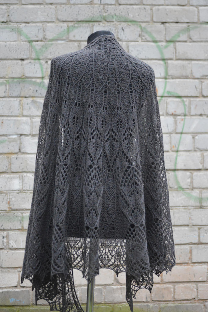 Big Hand-knitted lace shawl
