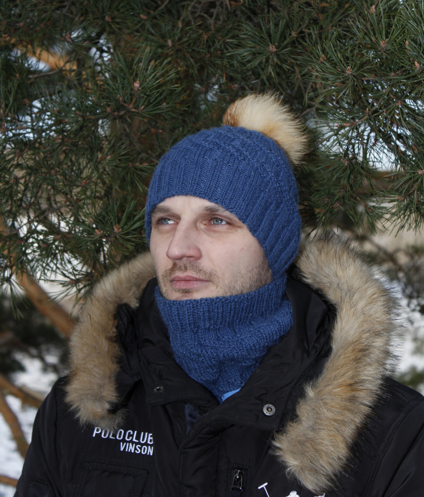 Men's Knitted Hat and cowl