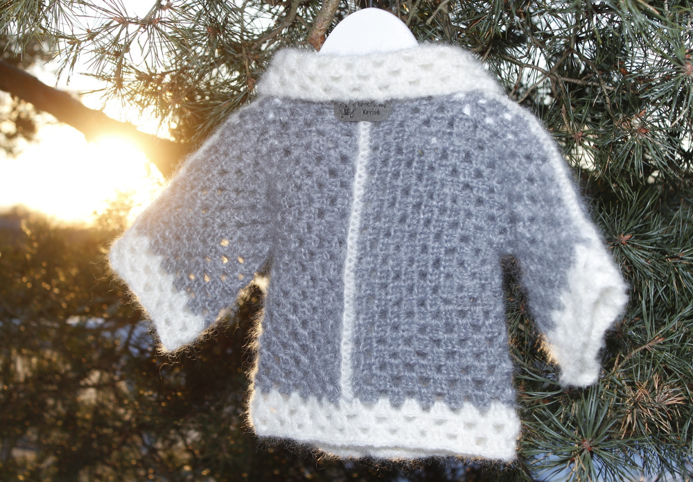 Crochet baby cardigan picture no. 2