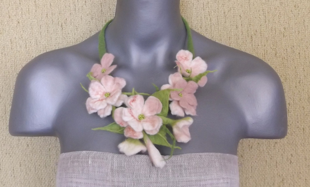 Veltinio papuošalas"Žydėjimas2"