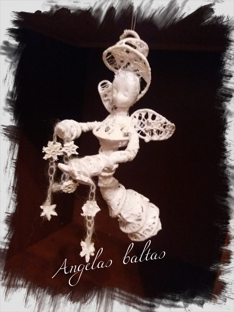 Baltas angeliukas