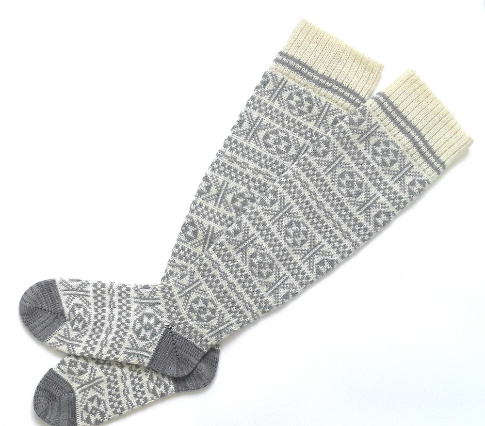 Long Wool socks with patterns 