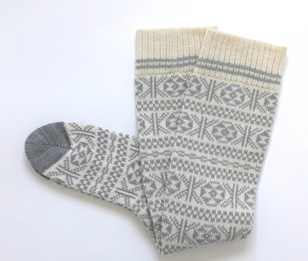 Long Wool socks with patterns  picture no. 3