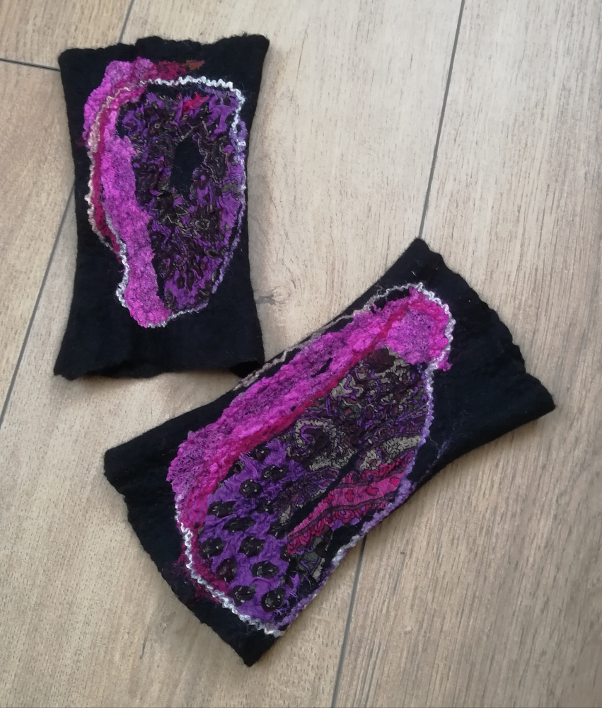 Veltos riešinės  "Juoda-violetinė-ružava"