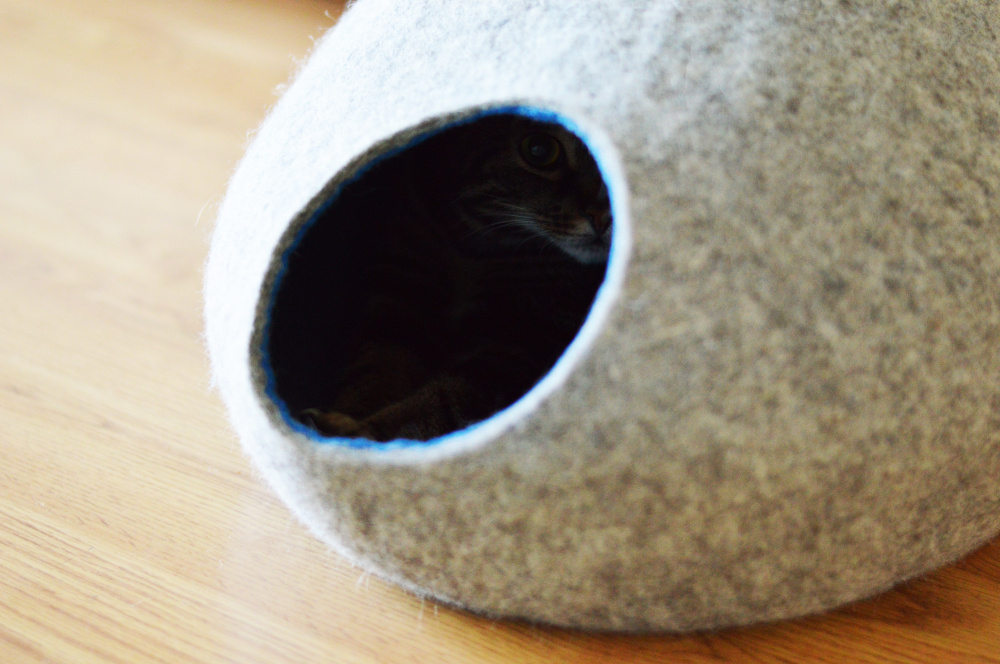 Cat bed made of wool picture no. 3
