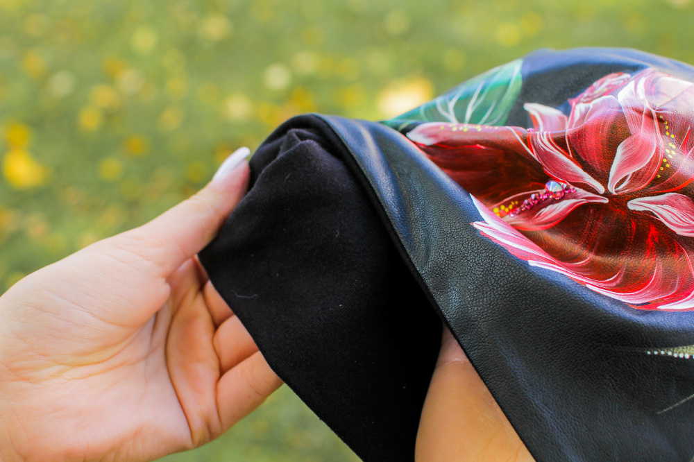 Cotton and Faux Leather beanie - "Rose blossom" picture no. 3