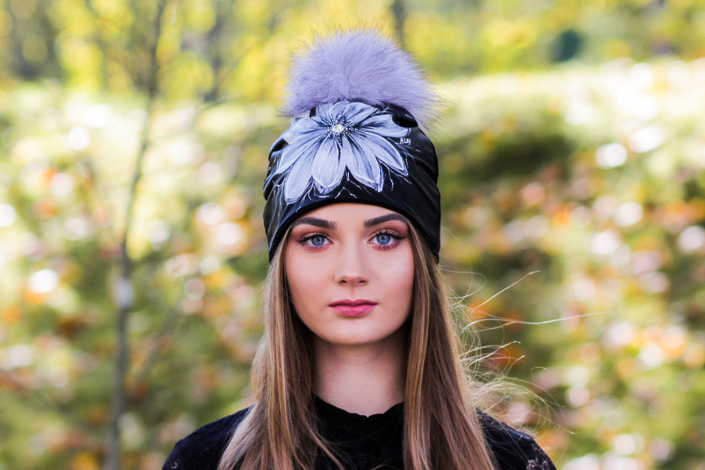 Cotton and Faux Leather beanie - "White blossom"