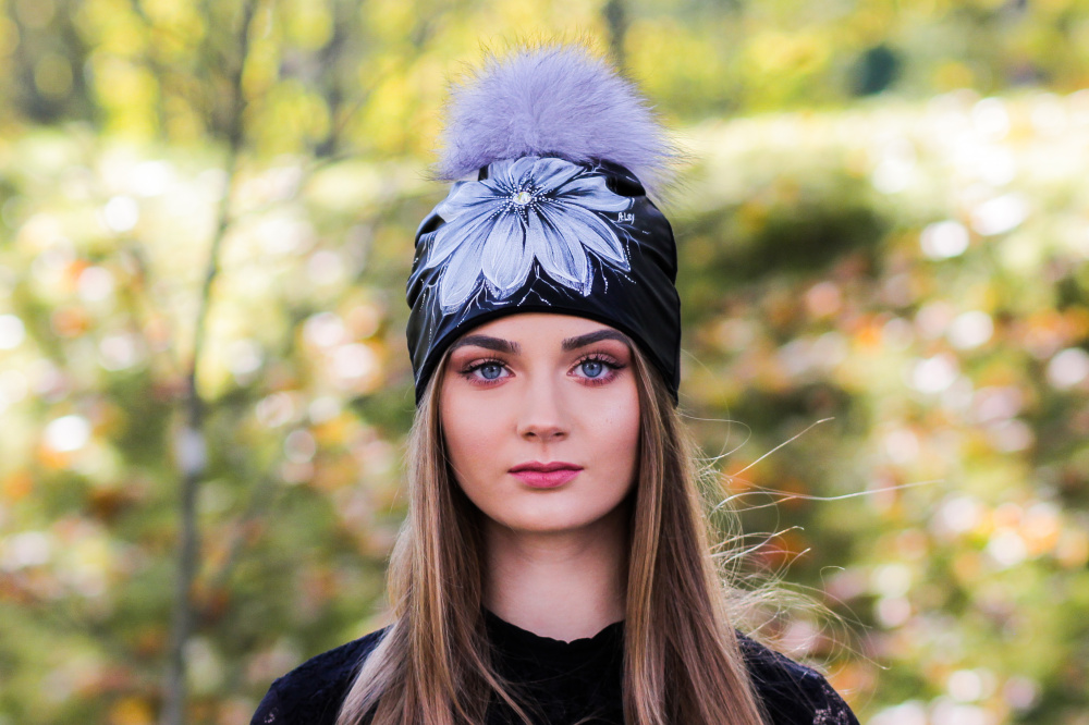 Cotton and Faux Leather beanie - "White blossom"