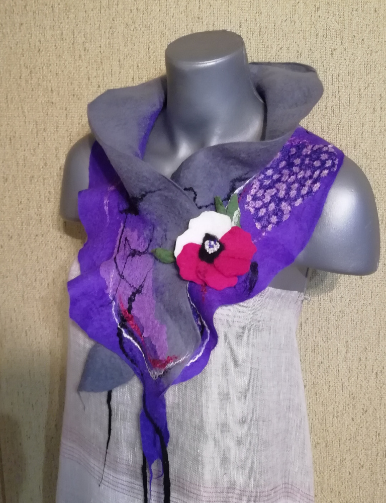 Veltas šalikas violetinės - pilkos spalvų