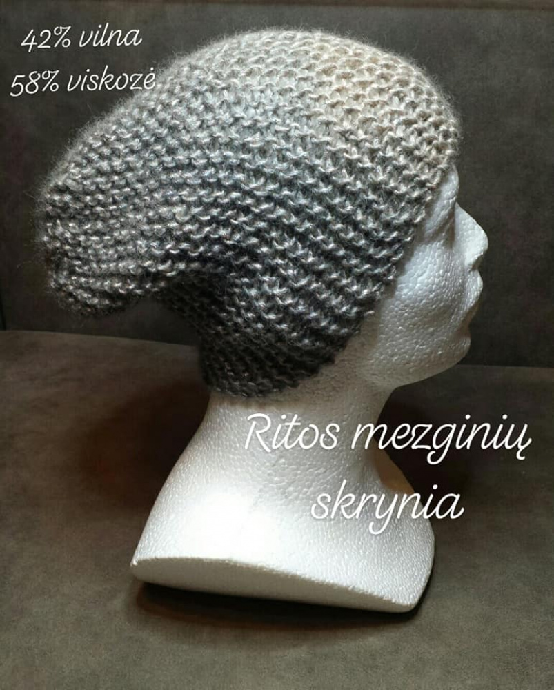 Moteriška kepurė
