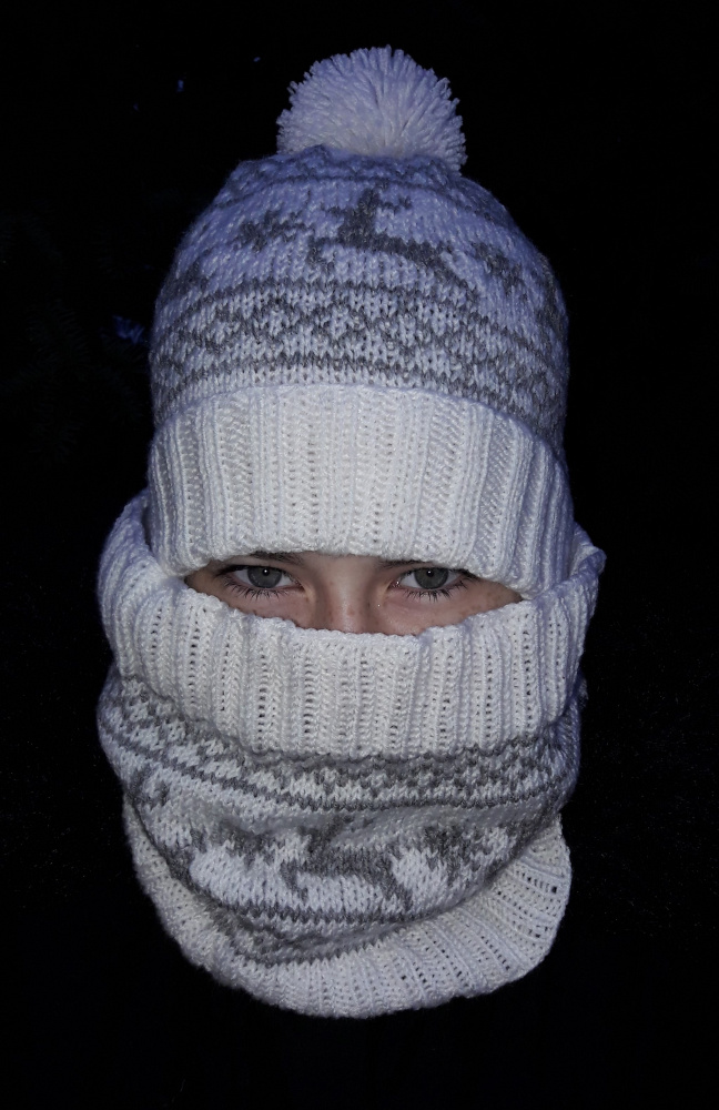 Kepurė ir mova su elniukais
