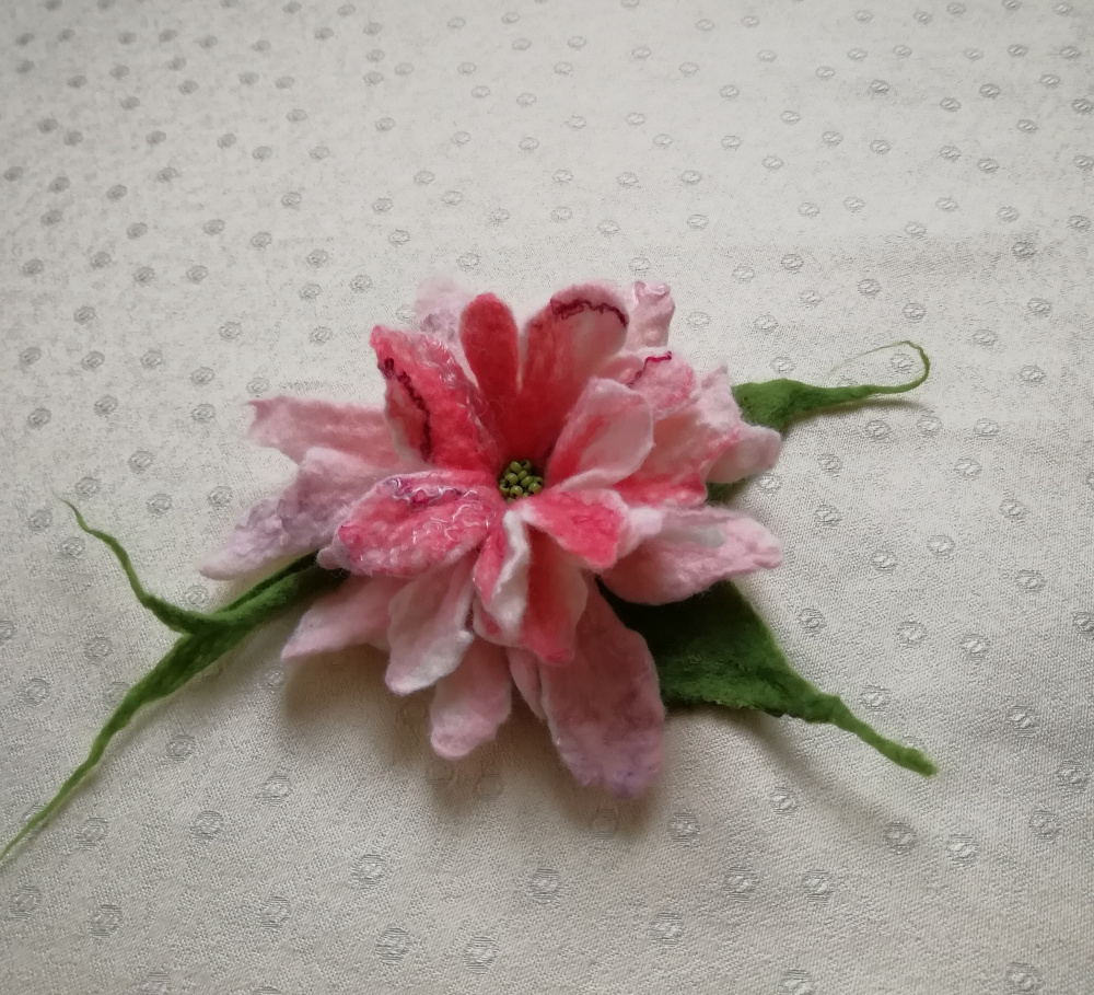Velta gėlė švelni rausva