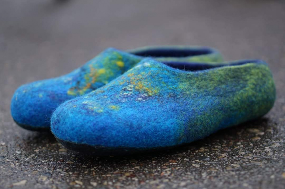 Blue felted slippers of womens picture no. 3