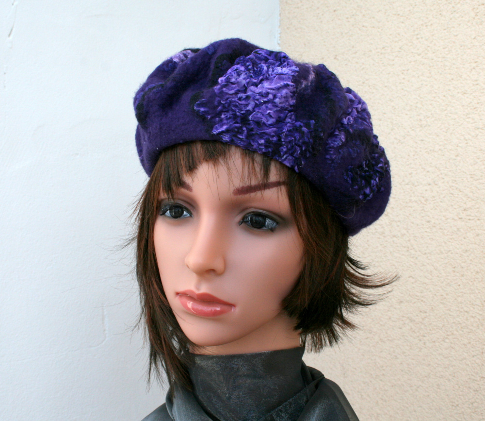 Velta beretė ,,VIOLA,,